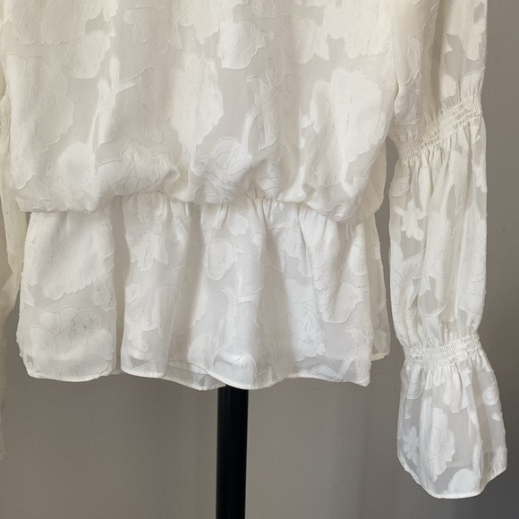 Elizabeth and James White Floral Blouson Peplum Long Sleeve Blouse Size S - Picture 5 of 9